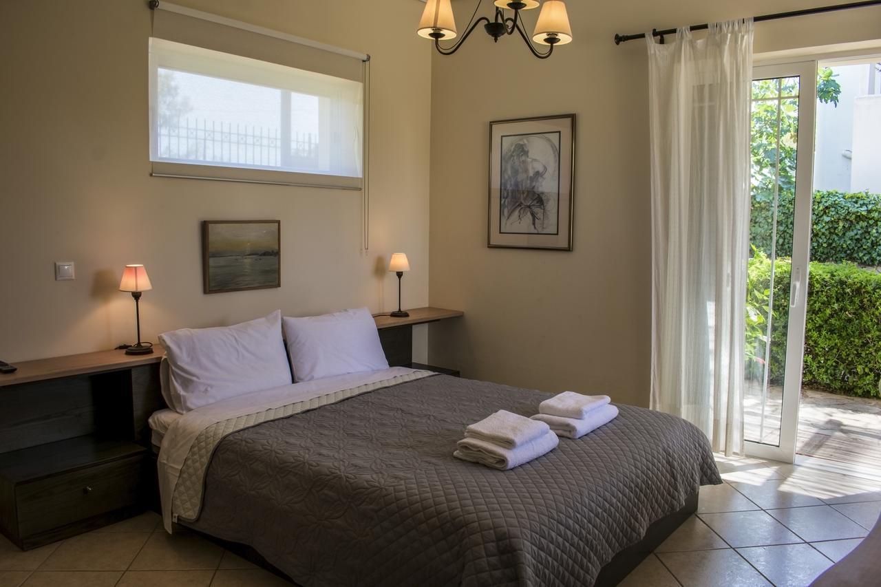 Anavyssos Garden House Guest House ปาไลยาโฟไกยา ภายนอก รูปภาพ